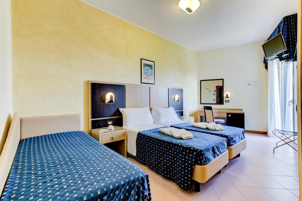 Hotel Verona Cesenatico Ngoại thất bức ảnh