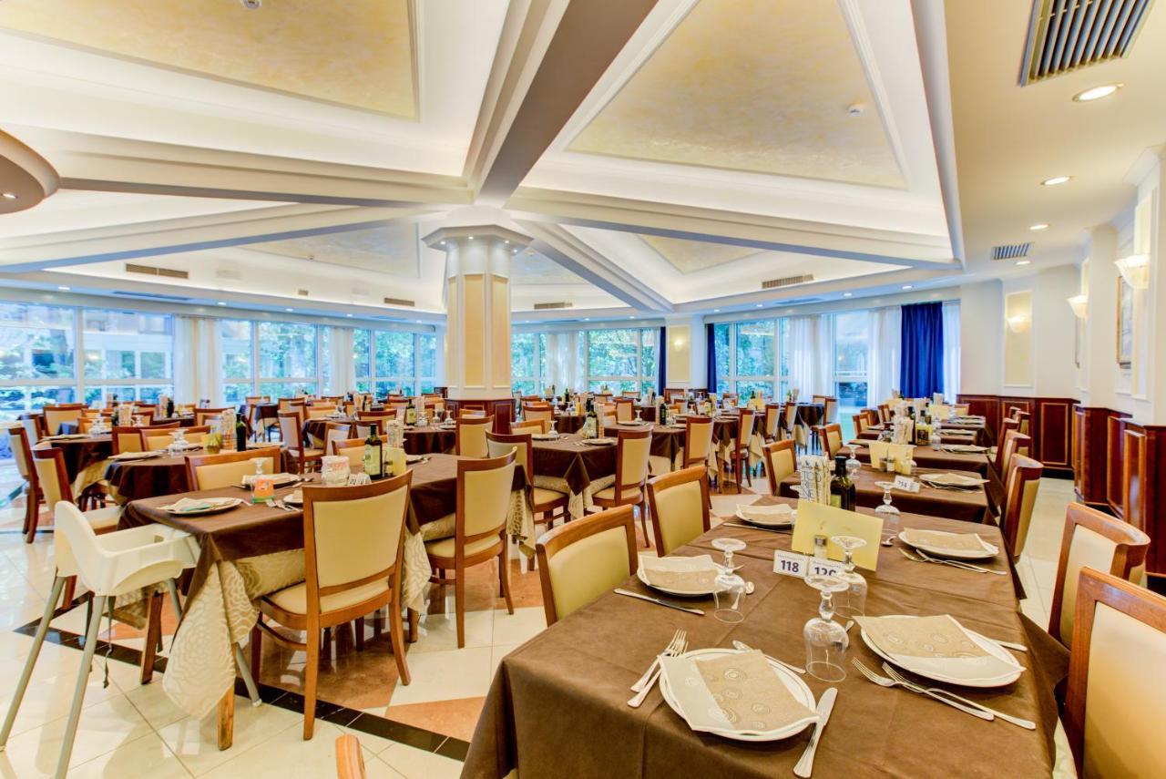 Hotel Verona Cesenatico Ngoại thất bức ảnh