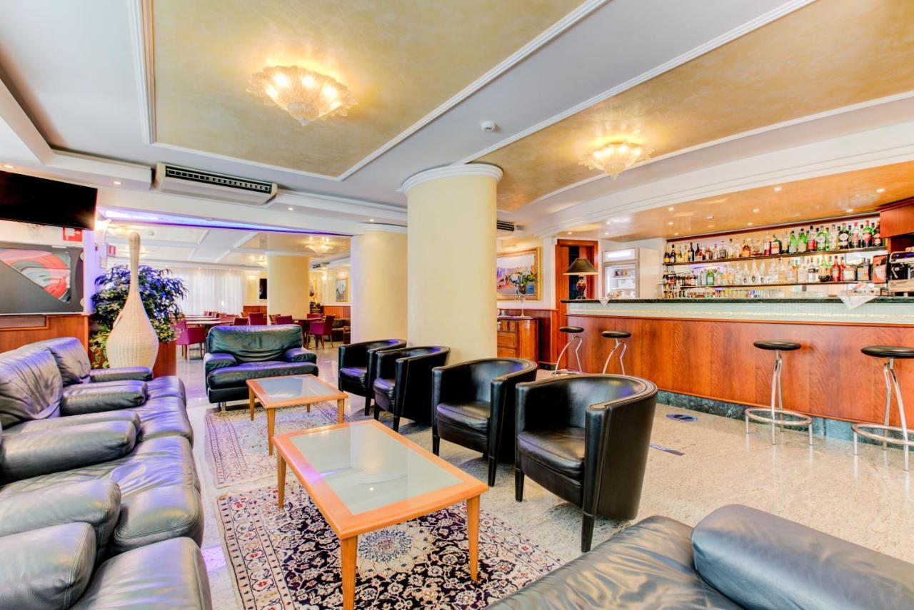 Hotel Verona Cesenatico Ngoại thất bức ảnh