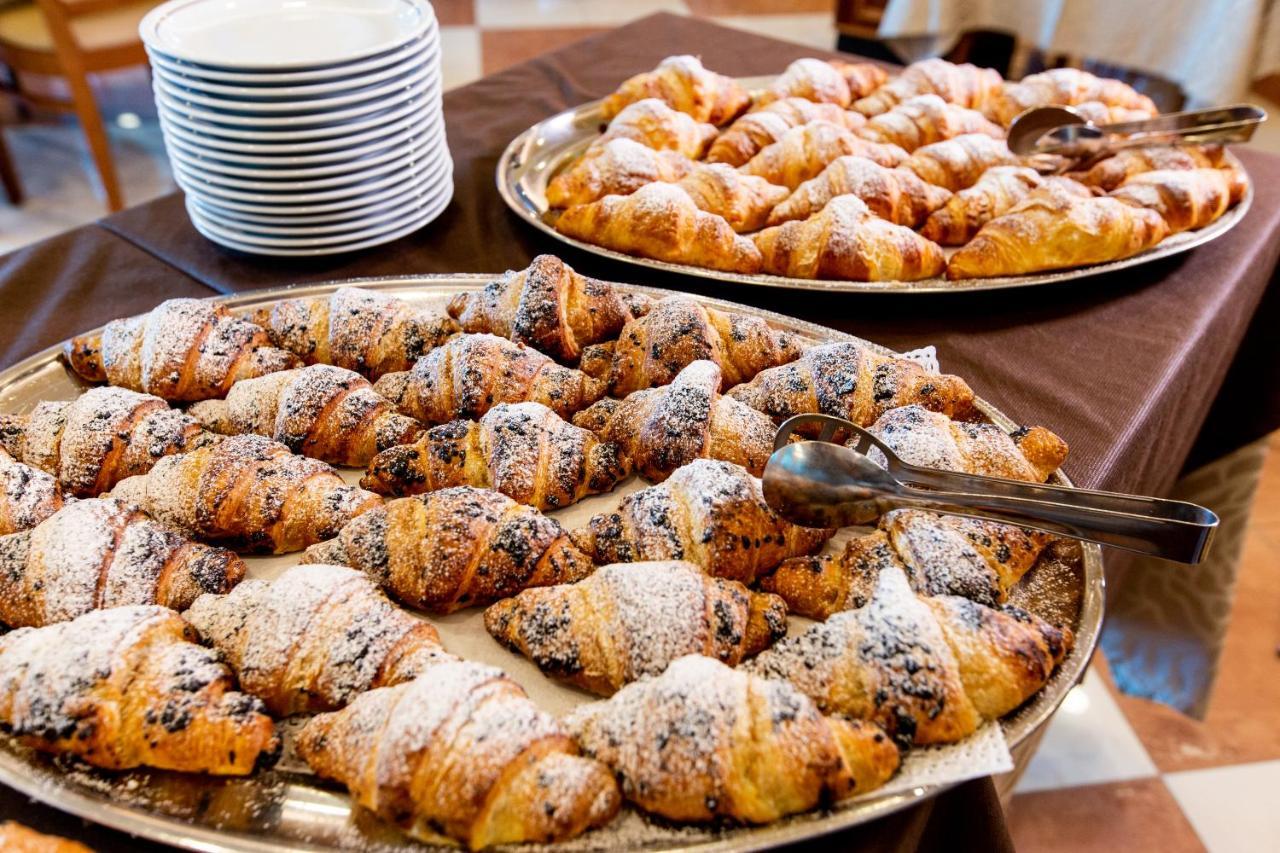 Hotel Verona Cesenatico Ngoại thất bức ảnh