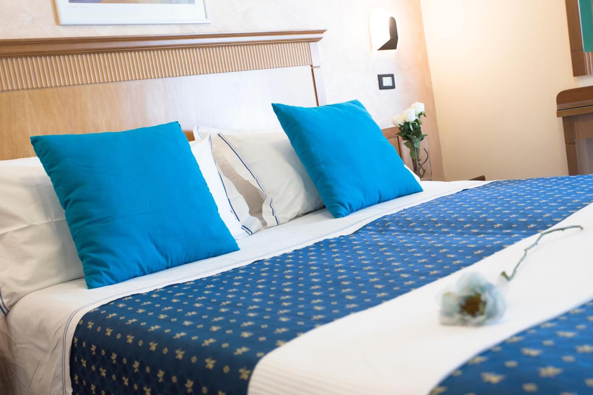 Hotel Verona Cesenatico Phòng bức ảnh